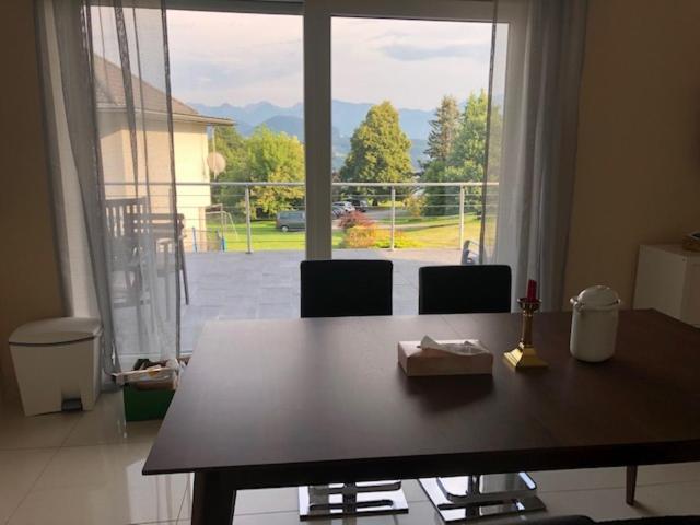 Velden View Ferienwohnung Mit Grosser Sonnenterrasse Und See- Und Karawankenblick Velden am Wörthersee Eksteriør billede
